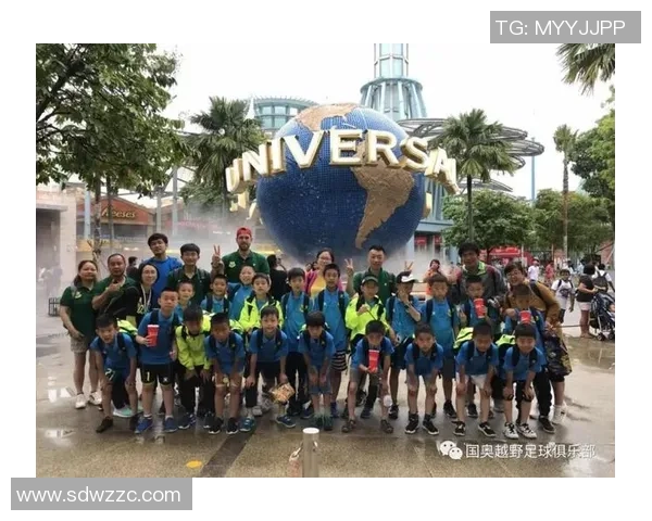 足球意外撞到人引发的安全隐患与运动员保护措施探讨 足球意外撞到人引发的安全隐患与运动员保护措施探讨